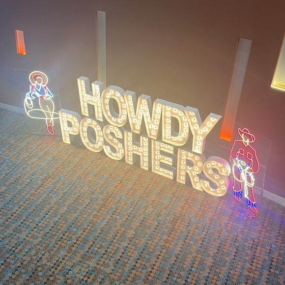 Your friendly neighborhood posher - Neicey - Picture 4 of 11